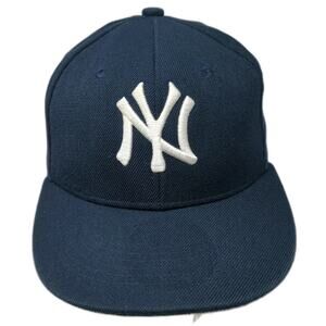 New York Yankees MLB Premium Headwear Blue Baseball Cap 6 7/8 Fitted Flat Brim